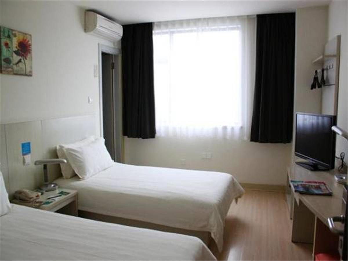 Jingjiang Inn Shanghai Baoyang Pier Extérieur photo